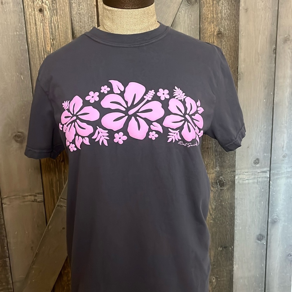 Floral beachy tshirt purple and grey Y2K tropical beachy vibe floral femmine